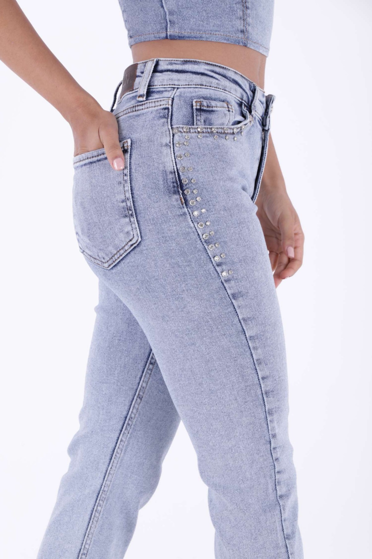 Taşlı Mom Fit Kot Pantolon 7023 Kar Yıkama Açık Mavi