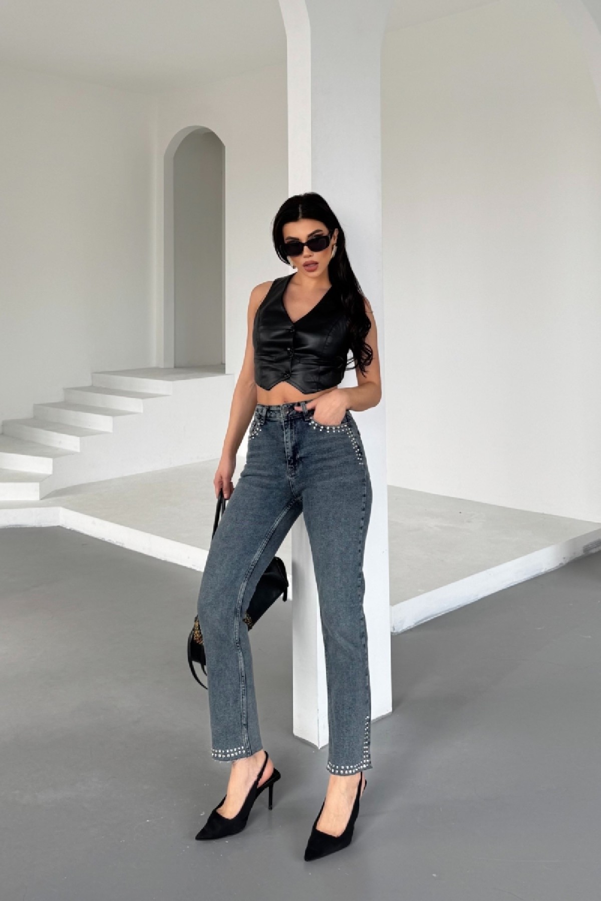 Taşlı Mom Fit Kot Pantolon 7023 Koyu Mavi Kar Yıkama Tintli