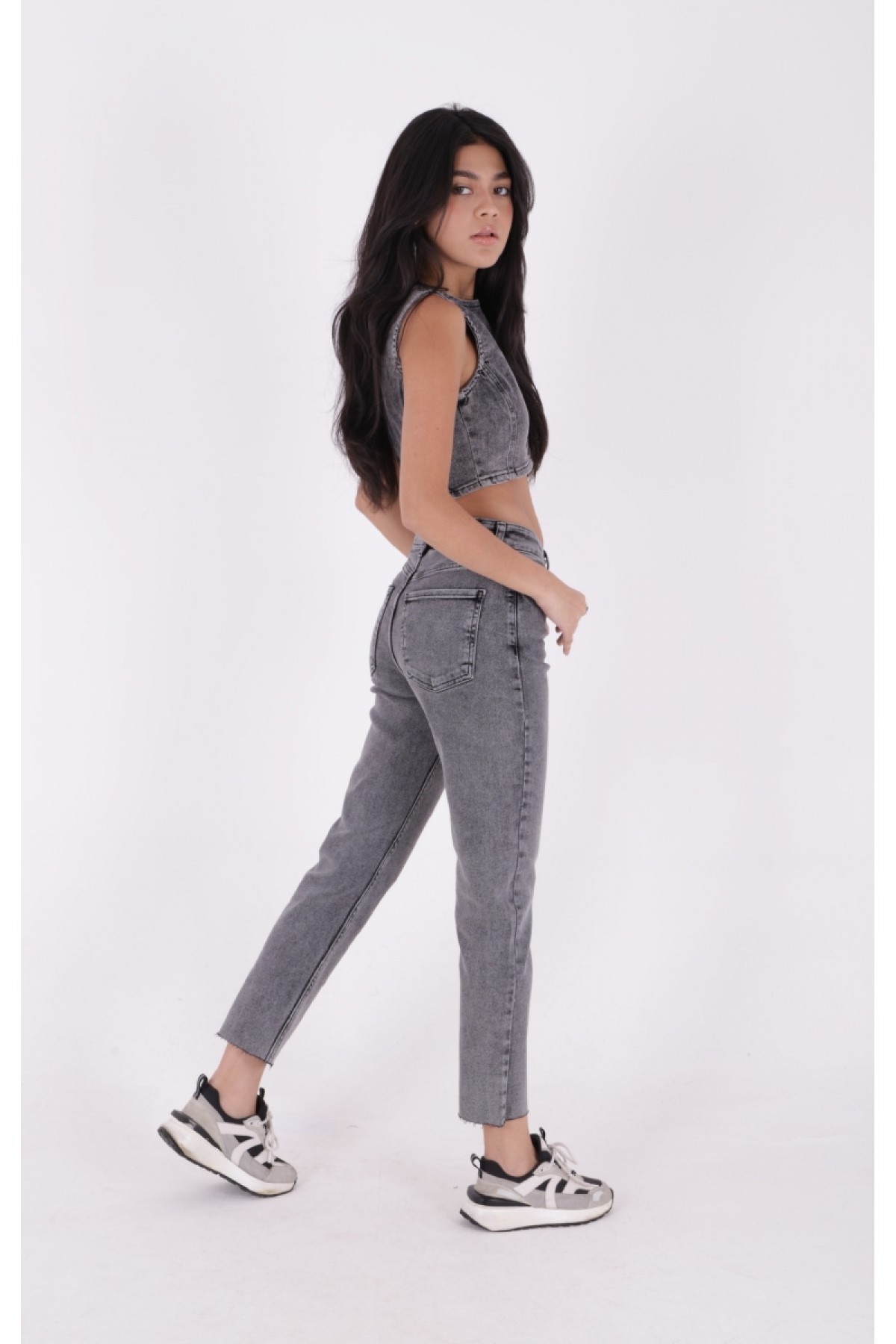 Dikişsiz Paça Mom Fit Kot Pantolon 764 Gri Kar Yıkama