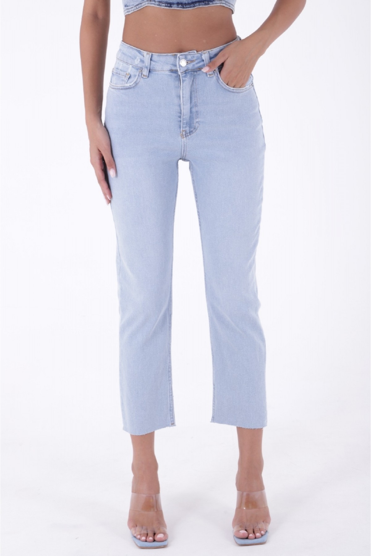 Dikişsiz Paça Mom Fit Kot Pantolon 764 Buz Mavisi ve Tintli