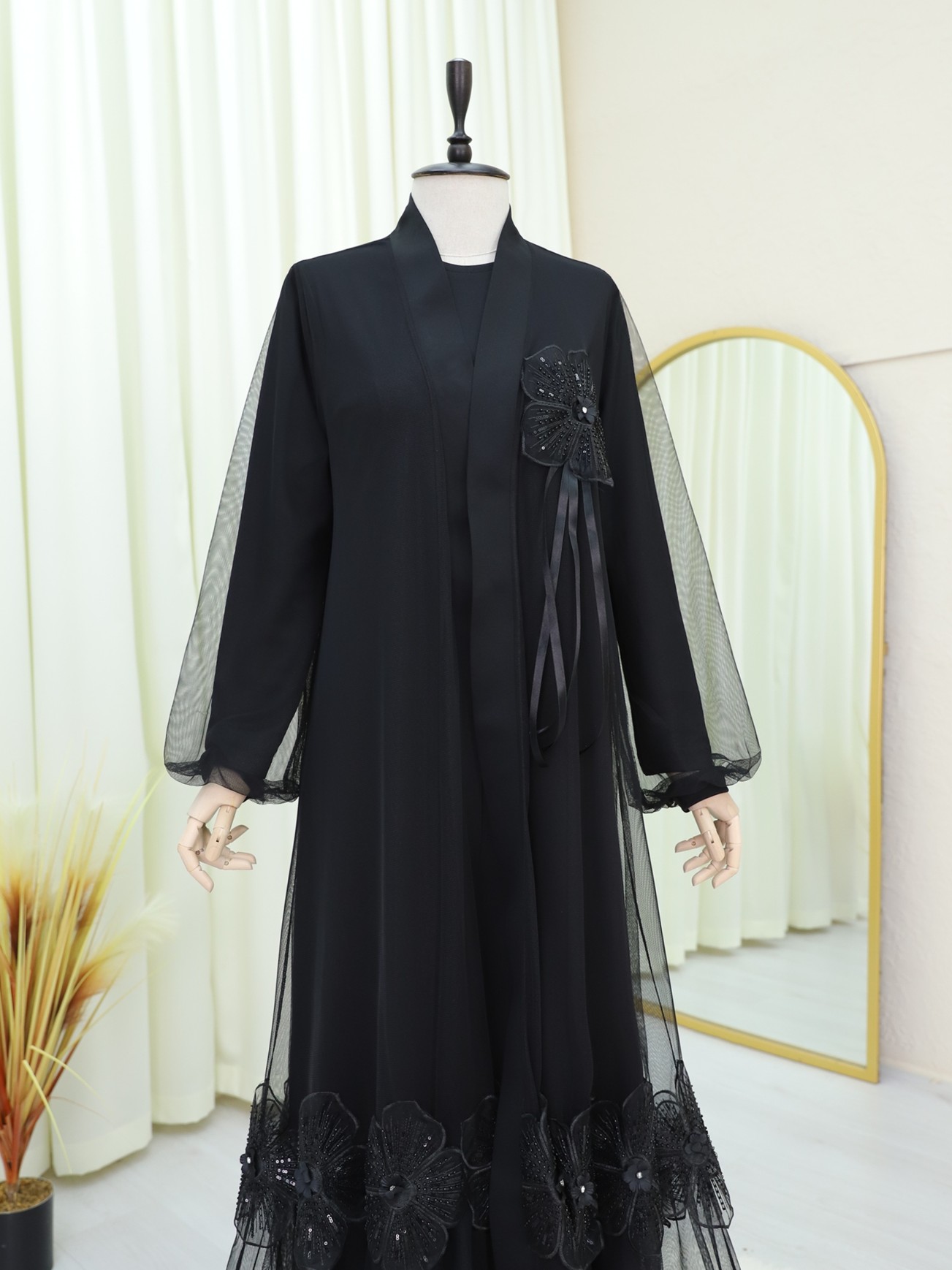 Çiçek Dantelli Tül Abaya Takım